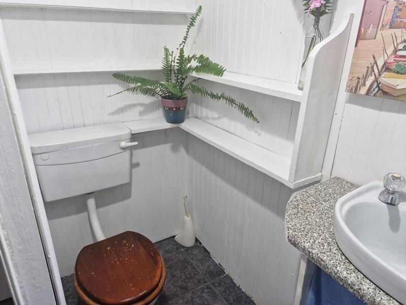 5 Bedroom Property for Sale in Glen Lilly Western Cape